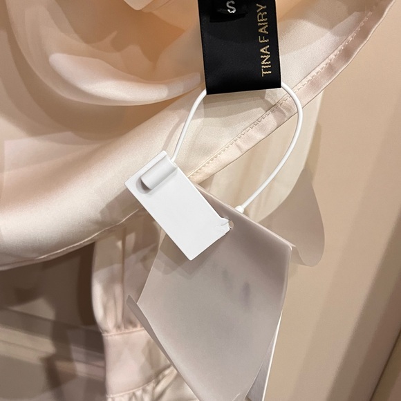 Silky Fairy Blouse NWT Classic Chic Elegant Vintage-Inspired Top S Soft-girl 90s - Picture 11 of 11